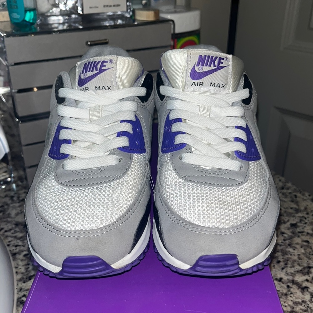 Women’s Nike air Max 90